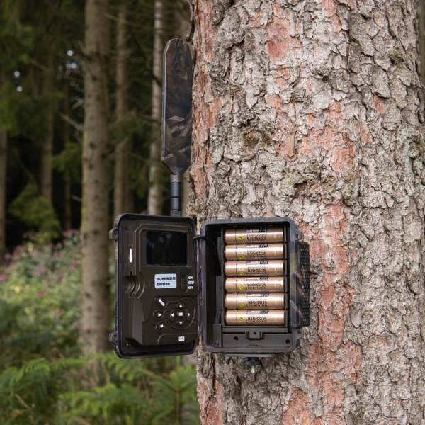 Seissiger Wildkamera Special Cam LTE Weissblitz - SUPERSIM-Edition inkl. 18650 Akkus